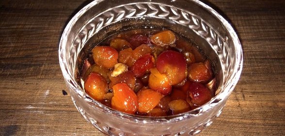 Варенье из черешни с грецким орехом