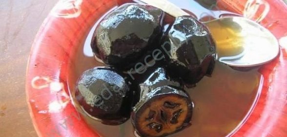 Варенье из орехов