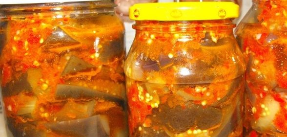 Закатка из баклажанов