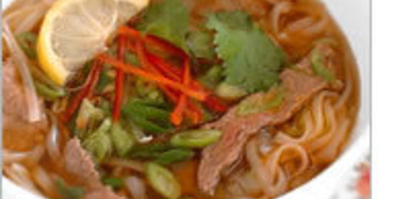 Вьетнамский суп с говядиной и лапшой