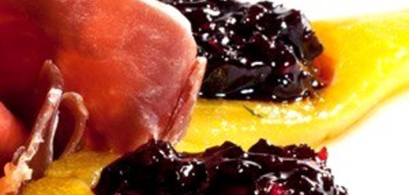 Ежевичный соус для свиных ребер на гриле