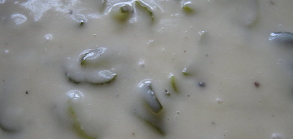 Соус с солеными огурцами