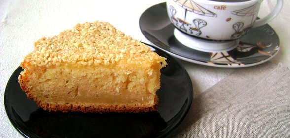 Сдобный пирог с кунжутным козинаком. Для Светы-ма-ма