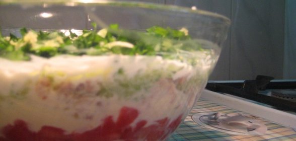 Салат из курицы и 3-х сортов сыра