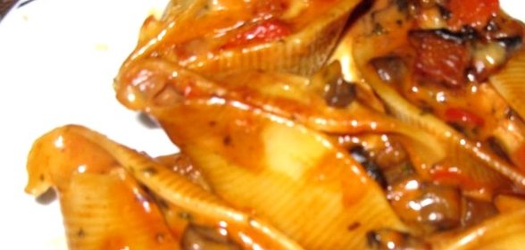Фаршированные макароны ракушки с грибами