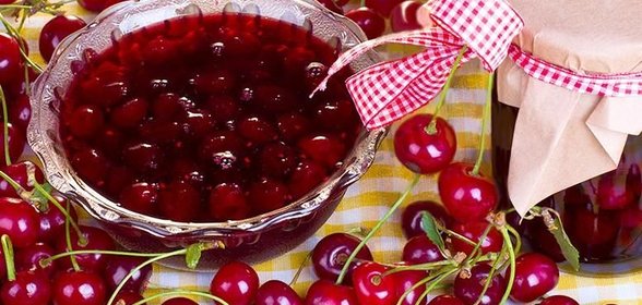 Вишневое варенье в мультиварке