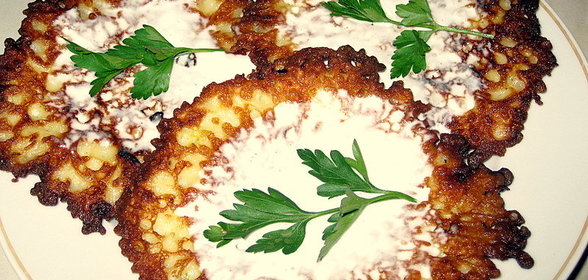 Кабачковые оладушки с соусом(вариант)