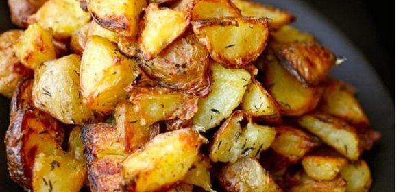 Хрустящие картофельные дольки в специях