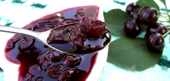 Вишневое варенье в мультиварке