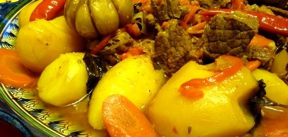 Говядина с овощами в казане