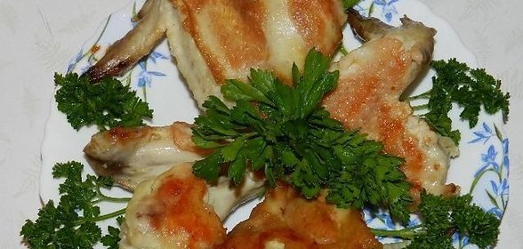 Куриные крылышки в кляре на сковороде