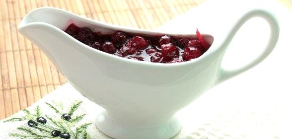 Брусничный соус к мясу без вина