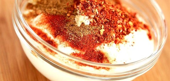 Пряный йогуртовый маринад с индийскими специями