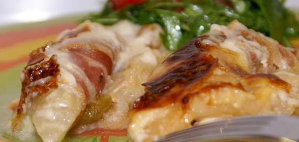 Цикорий запечённый под соусом бешамель