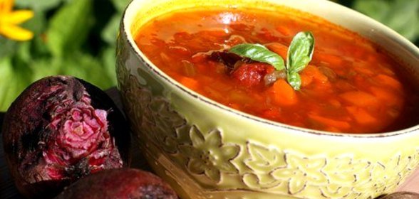 Борщ с копченой грудинкой по‑литовски