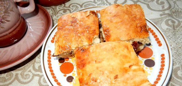 Пирог с грушевым вареньем