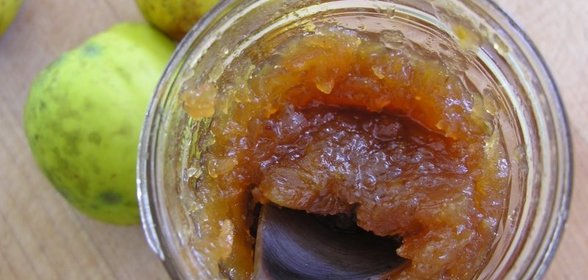 Варенье из айвы с грецкими орехами на зиму