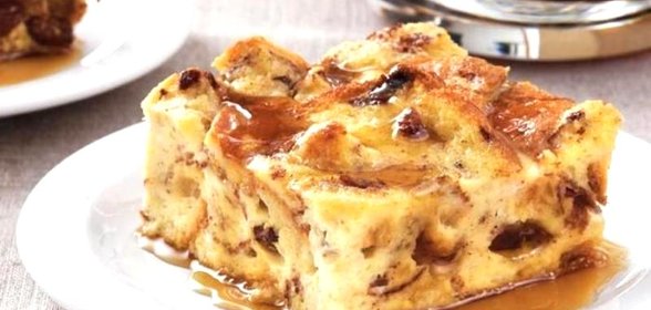 Хлебный пудинг с корицей