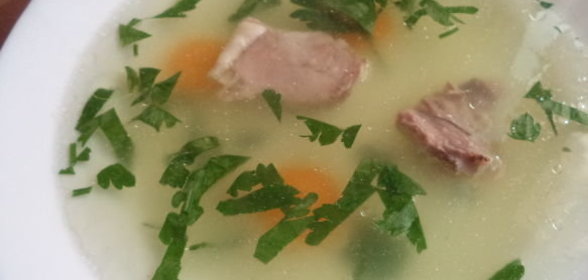 Острая приправа из перца с грецкими орехами