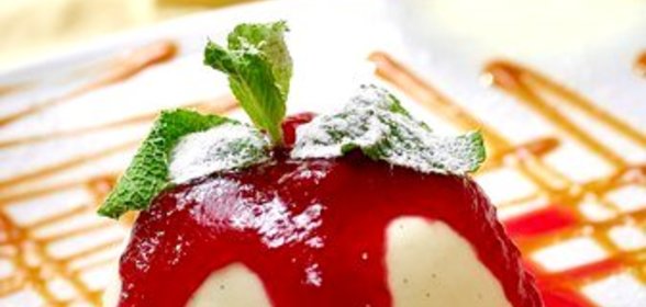 Малиновый соус с шампанским