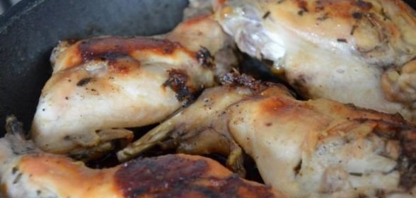 Соус сметанный.