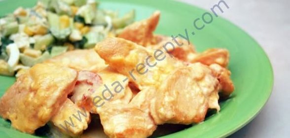 Куриные грудки в луковом соусе