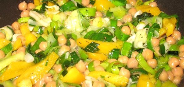 Заправка к рису, пасте из порея и перца