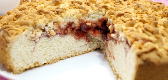 Тёртый пирог с вареньем