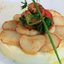 Гребешки на планше из картофеля с трюфельным маслом