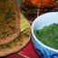 Лепешки с пармезаном с песто из зеленого лука
