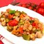 Спаржа, жаренная с куриным филе и помидорами