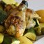 Курица в пряном маринаде с овощами и оливками