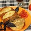 Мясной рулет с моцареллой и помидорами
