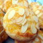 Печенье с джемом и миндальными лепестками