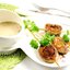 Закуска из индейки с курагой и соусом