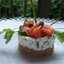 Канапе с лососем и козьим сыром