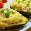 Лодочки авокадо, запеченные с курятиной