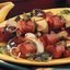 Шашлыки из сарделек, яблок и перца