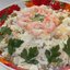Салат из креветок с рисом и сыром