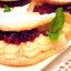 Пирожные бисквитные с марципановым кремом и брусникой