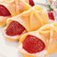 Рулетики из сыра и клубники