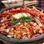 Фасоль в деревенском стиле с колбасками и овощами