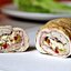 Мини рулеты из курицы с беконом и сыром