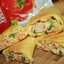 Тортильи-гриль с капустно-морковным салатом и курицей