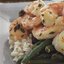 Креветки с каперсами, чесноком и рисом