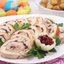 Куриный рулет с укропом и брусникой