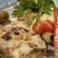 Говядина с грибами и сырным картофельным пюре