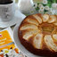 Яблочная шарлотка на сгущенном молоке с арахисом