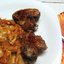 Куриные крылышки с гарниром из капусты