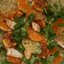 Салат с курицей, мандаринами и сырными чипсами